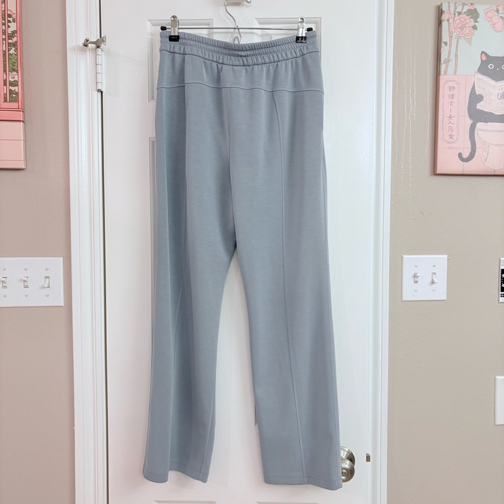 Lululemon Softstreme HR Pants 28in - Picture 3 of 4